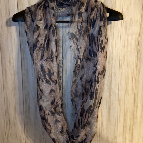 Metallic Infinity Scarf - Picture 3 of 5
